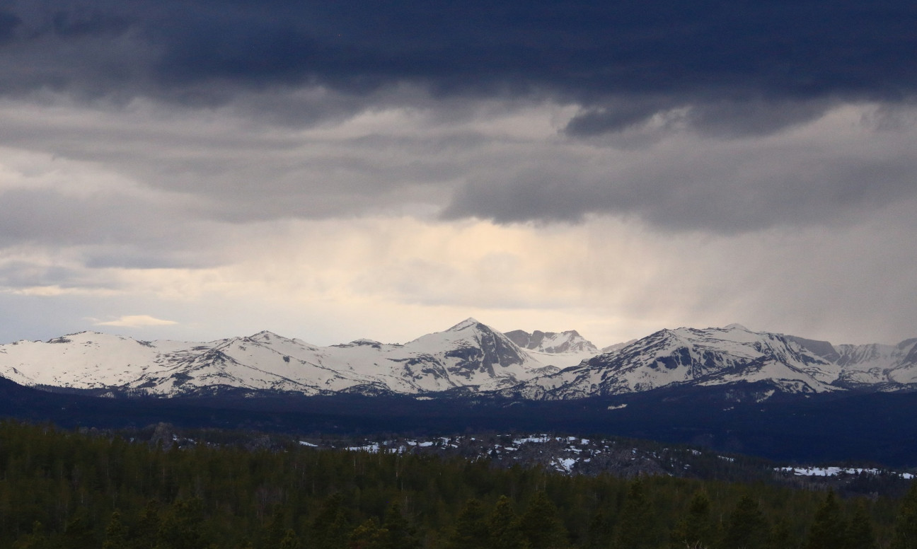 dark clouds from wild iris wy